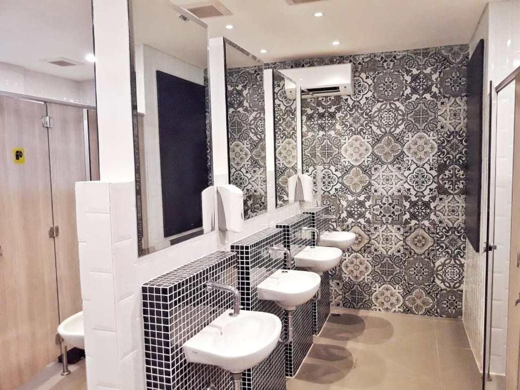 Hostel The Social House - Coliving & - Previously Known As Nomad